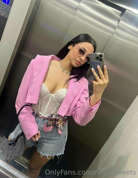 roseysweets Profile image