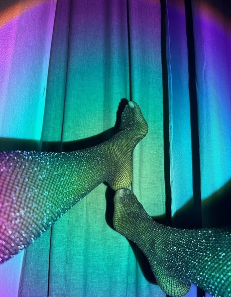 chocolatefeetbabe leaked nudes onlyfans