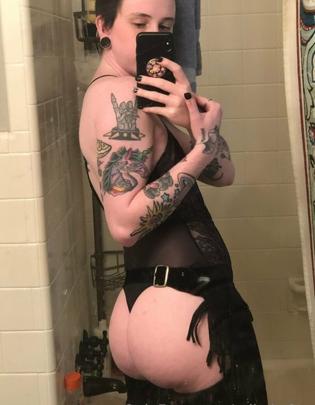 faguettemikah onlyfans sextape