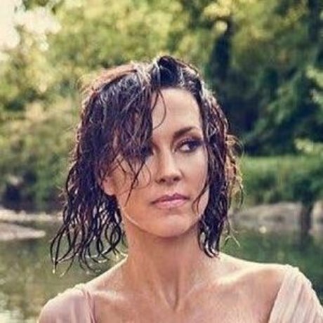 Amanda Shires onlyfans post