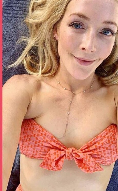 Jennifer Finnigan onlyfans tits