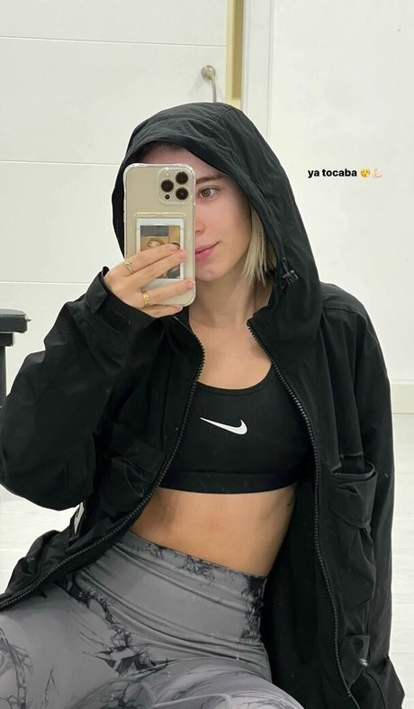 rebecastones onlyfans explicit content