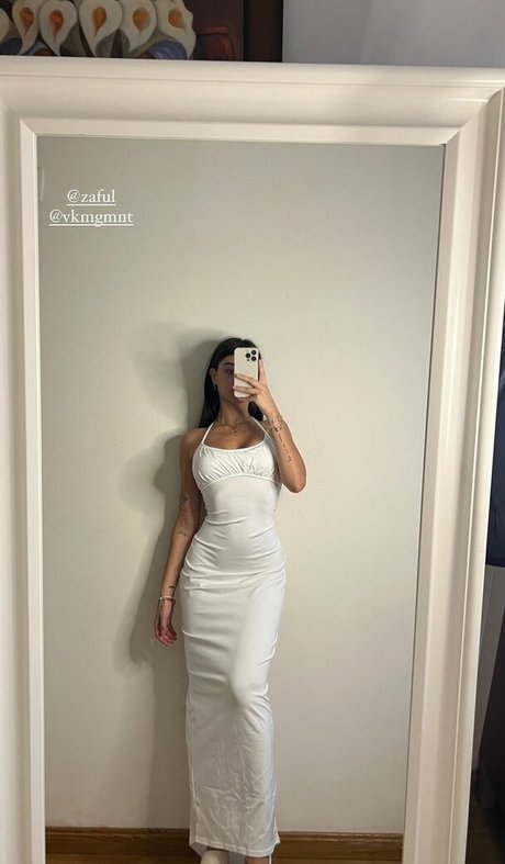 miiriiamherrero strip onlyfans