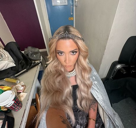 Gkbarry onlyfans topless