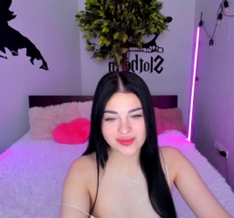 Recurbate S nude only fans