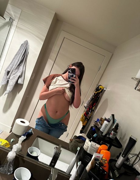 ThatOneBritt onlyfans leaks nude