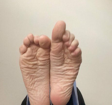 FloriGoAway onlyfans boobs