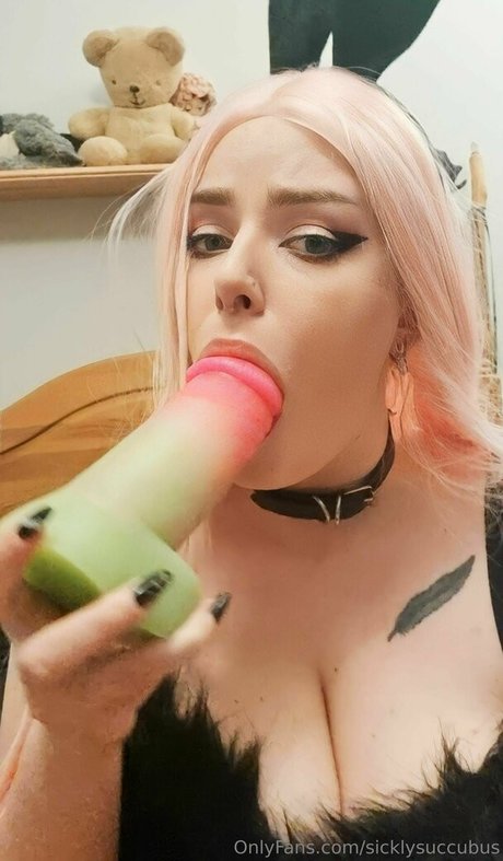 sicklysuccubus onlyfans leaks