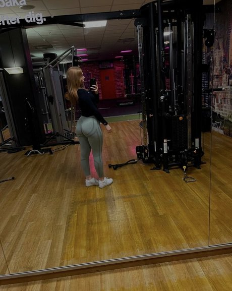 extreme squirt onlyfans sexy nudes frame