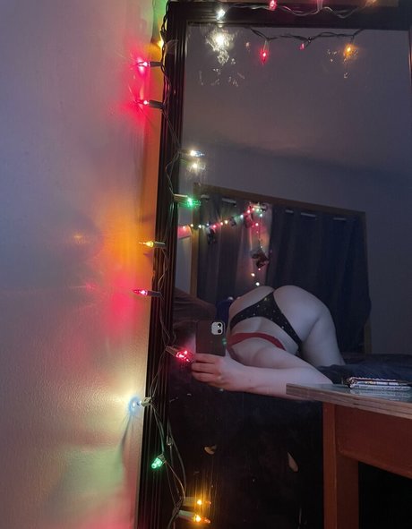 Xfume only fans photos