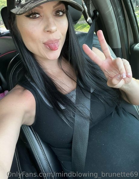 mindblowing brunette69 only fans leak nude