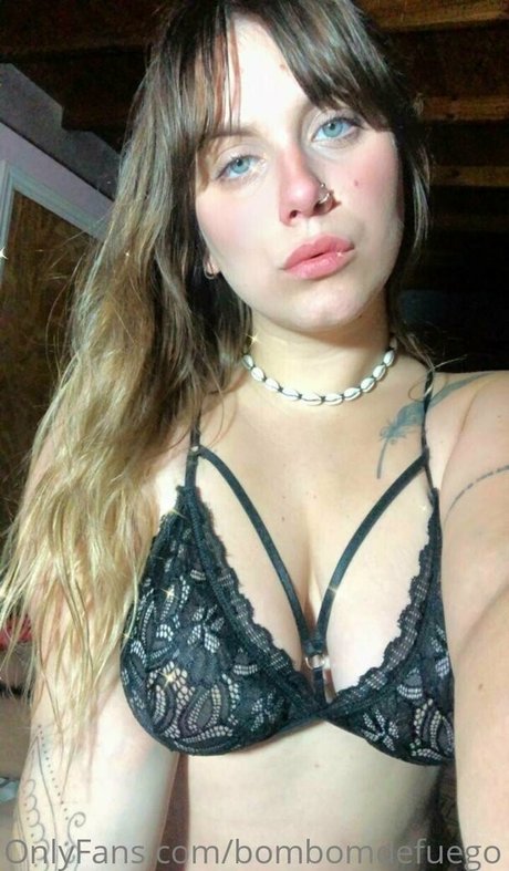 goddessmiah16 onlyfans leak ass