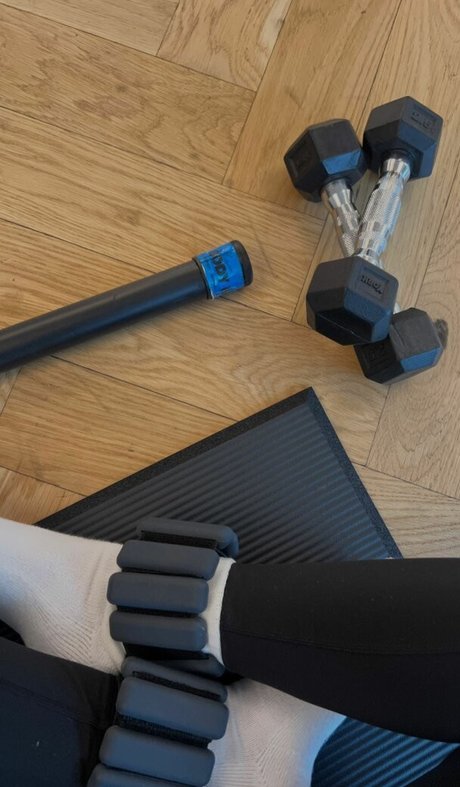 Izabella Alvarez  shots