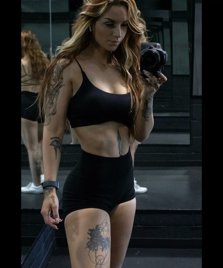 Natasha Gillem onlyfans desnuda