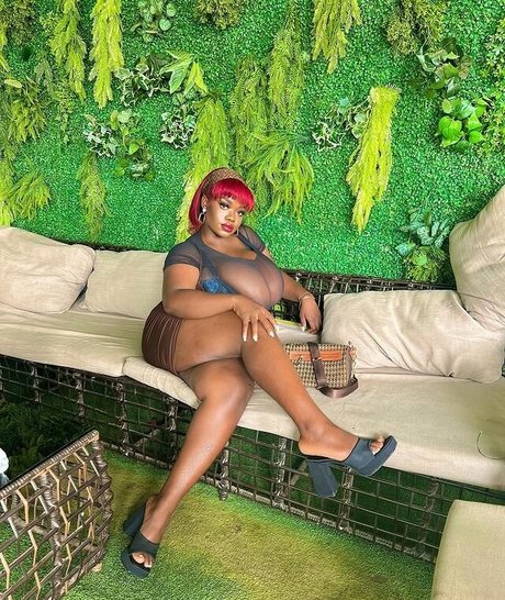 Chanel La Croix onlyfans leaked sex