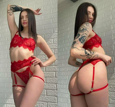 brunette petite onlyfans hot sexy depiction