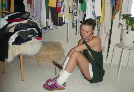 Courtney Mawhorr topless onlyfans