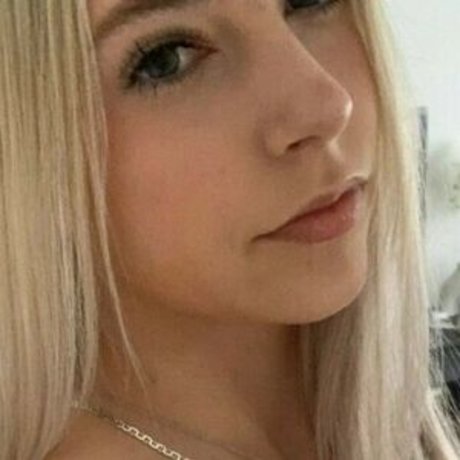 Waifusummer onlyfans sextape