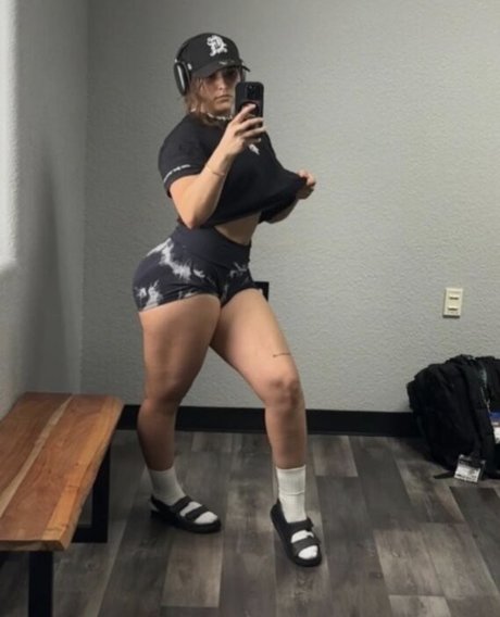 Adriana Salido nude on onlyfans