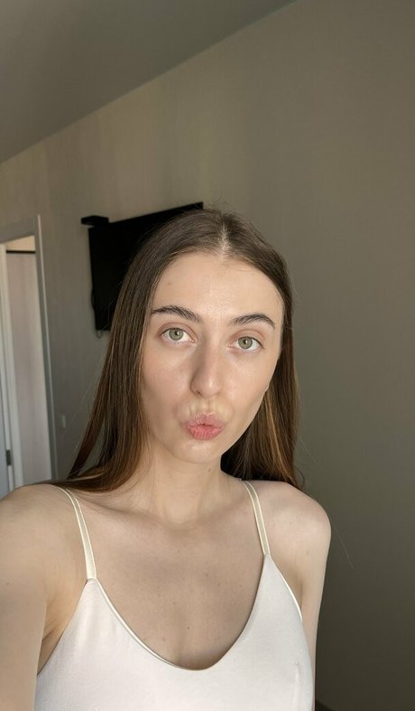 yourrosalia onlyfans pictures