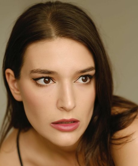 3 onlyfans pretty shots