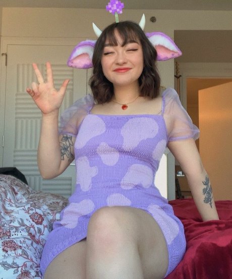 Mxmtoon only fans nudes