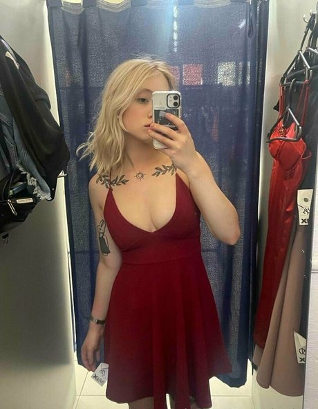 ayris simp onlyfans naked pics