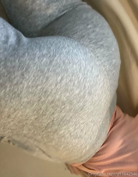 Aworyn nude only fans leaks