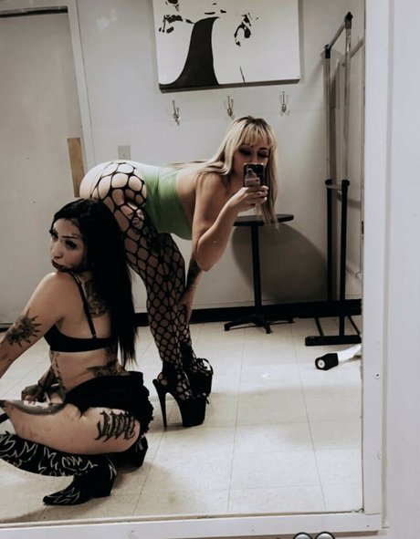 Bubble Bella onlyfans x