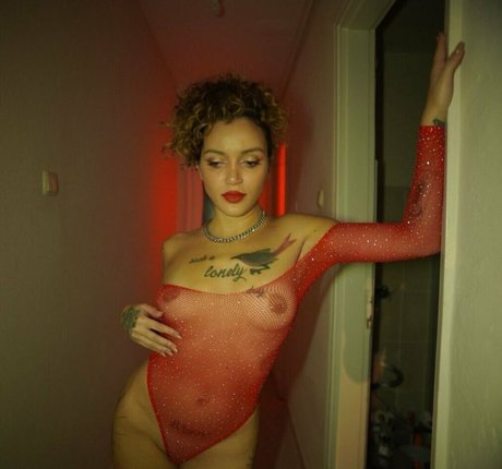 Tugce Cansu Parlak only fans pics