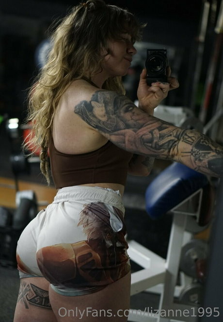 lizanne1995 onlyfans hot