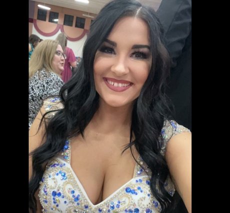 Aisley Montgomery onlyfans public photos