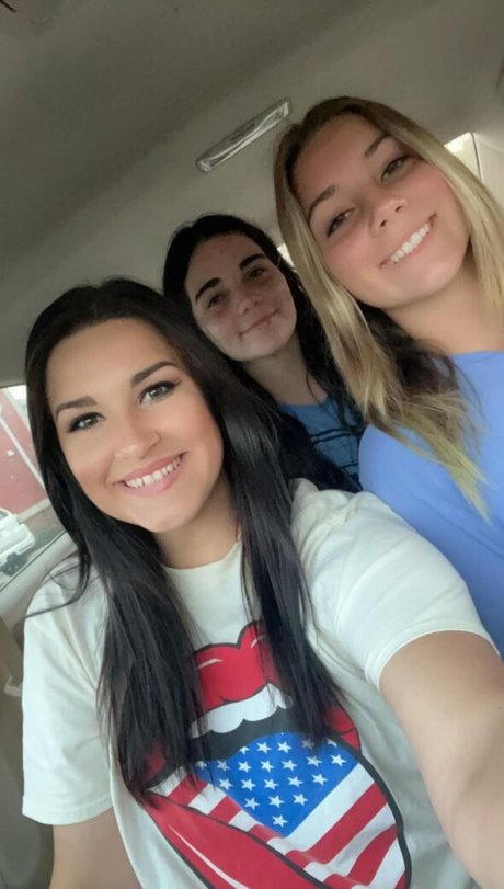 Aisley Montgomery nude onlyfans