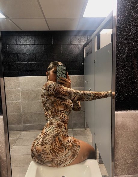 Jordan Lewis nudes only fans