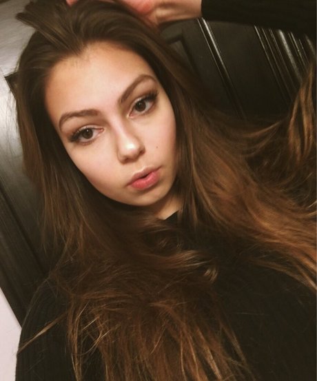 Elena Lukin Profile image