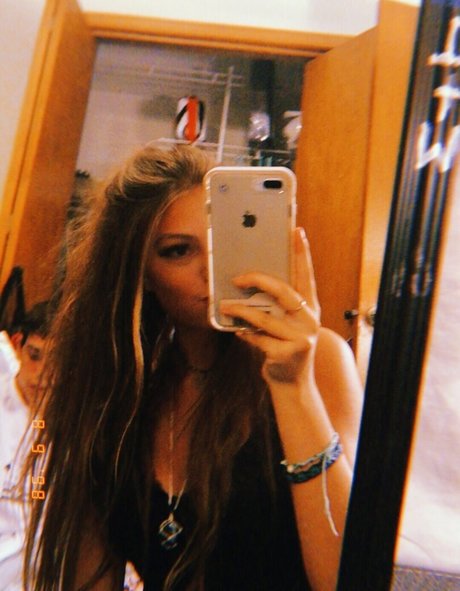 Elena Lukin en onlyfans