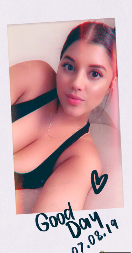 Rocio Aponte feet onlyfans