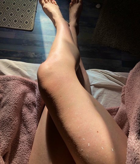 ElectricApril onlyfans leak