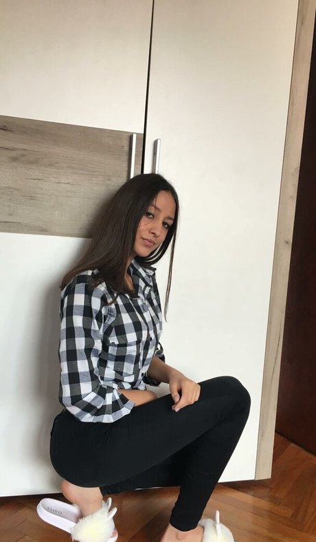 Tea Divljak nude onlyfans