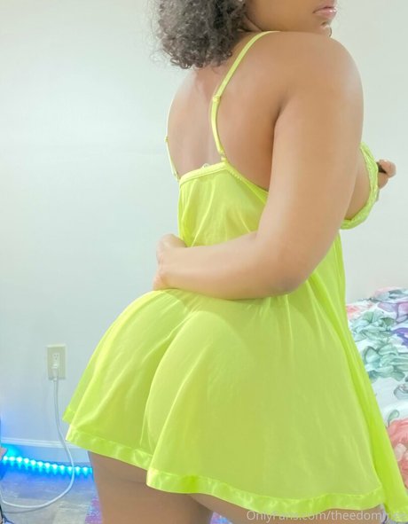 theedommee onlyfans model photo