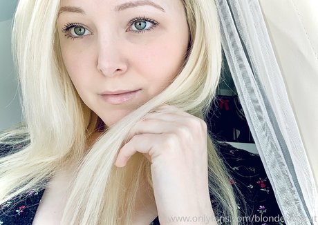 cutieblonde18 only fans naked