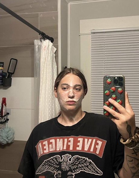 tiny asian onlyfans sexy picture