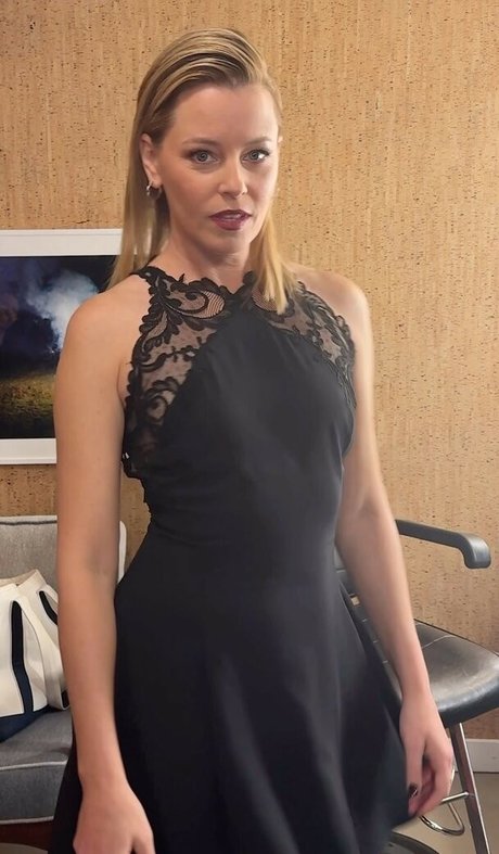 Elizabeth Banks nude onlyfans pics