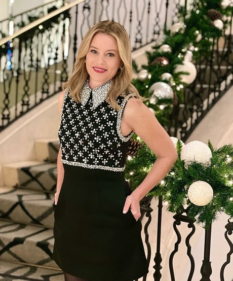 Elizabeth Banks leaks only fans