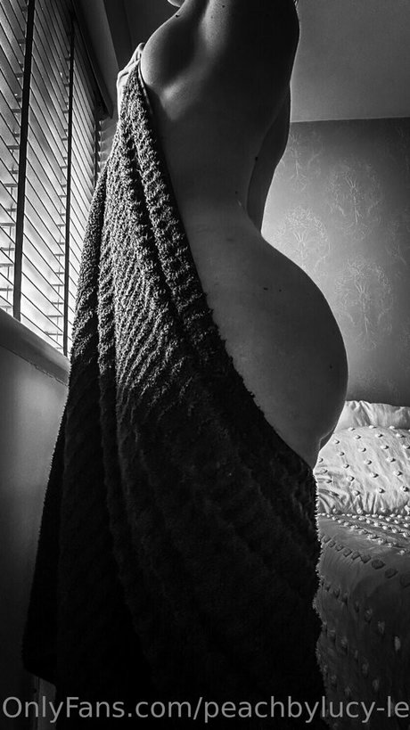 peachbylucy leigh onlyfans nudes