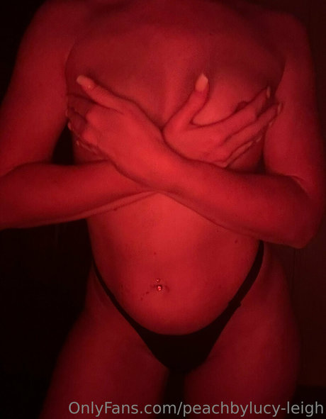peachbylucy leigh onlyfans xxx