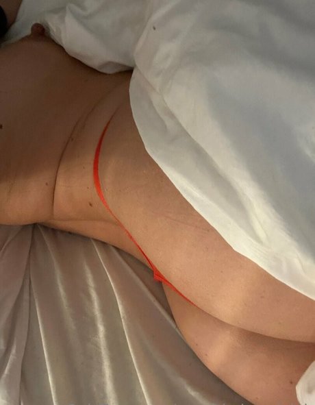 peachbylucy leigh only fans