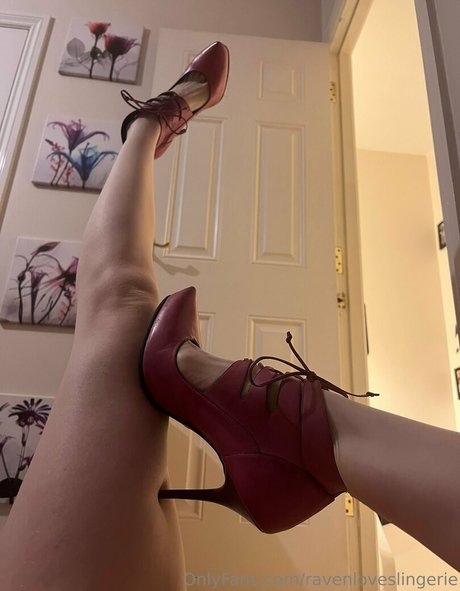 ravenloveslingerie only fans