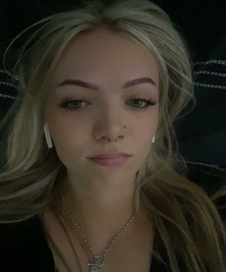 Daisy Thompson leaked onlyfans