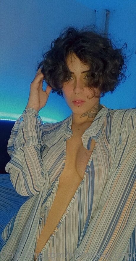 thequeenwithcurls only fans leaks porn